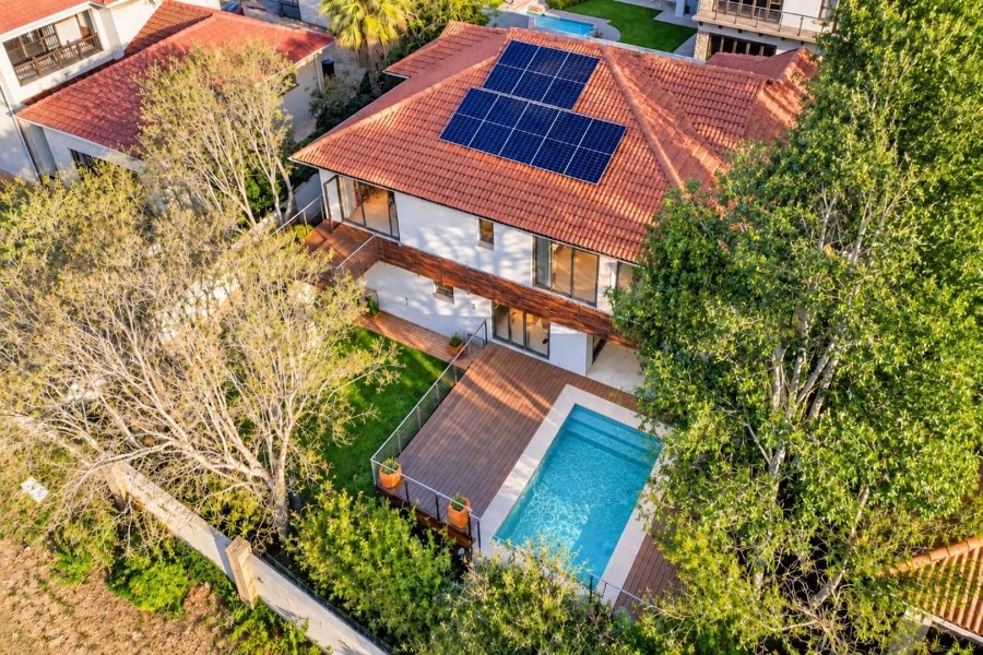 5 Bedroom Property for Sale in Birdwood Estate North West